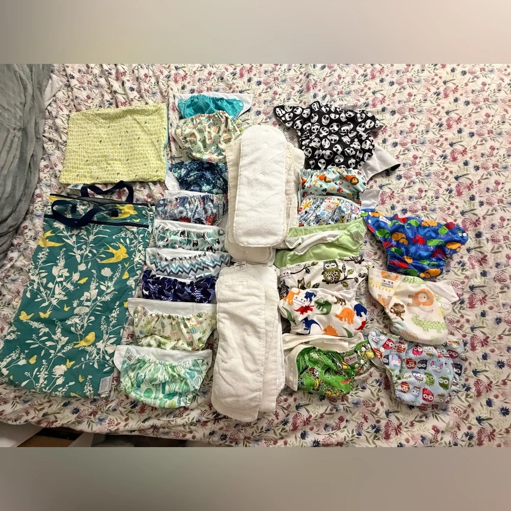Cloth Diaper Bundle Lot: 20 Diapers + 34 Inserts + 2 Planet Wise Wet Bags